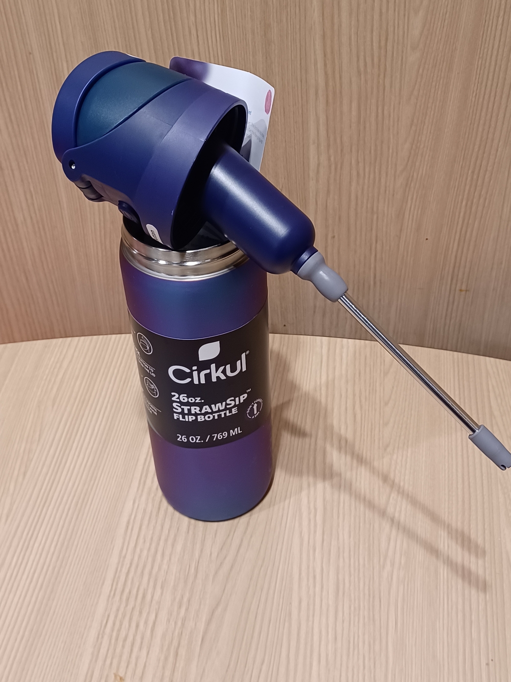 New 26oz #CirkulStrawSip  Flip Bottle - Iridescent Purple/Blue (2)